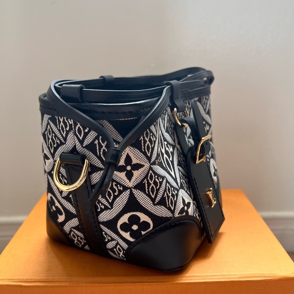 Authentic - Louis Vuitton - Noé purse - Picture 2 of 9